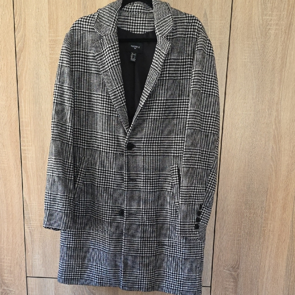 Forever 21 Black and White Houndstooth Trench Coat